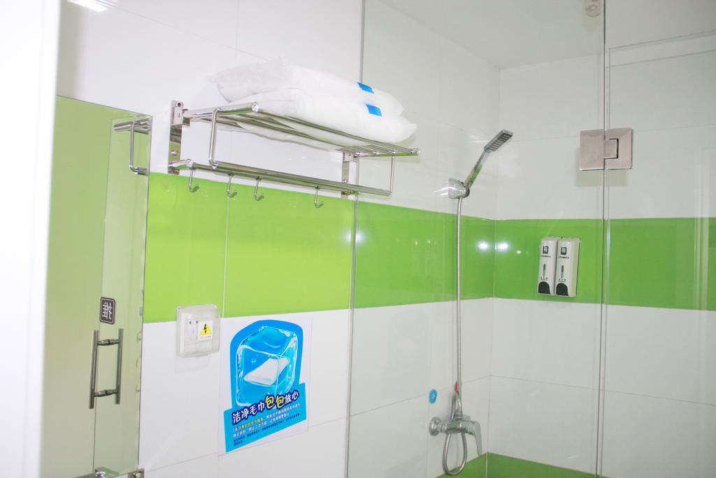 7Days Inn Guangzhou Gangding Longkou XI Road גואנגג'ואו מראה חיצוני תמונה