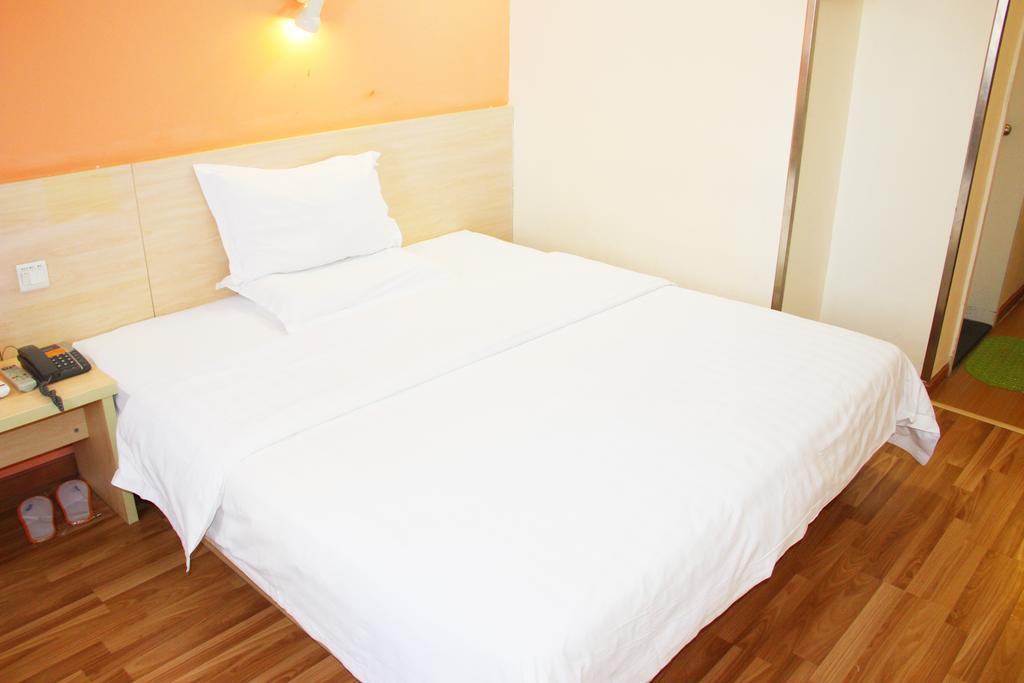 7Days Inn Guangzhou Gangding Longkou XI Road גואנגג'ואו מראה חיצוני תמונה