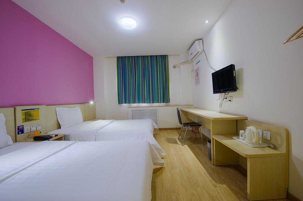 7Days Inn Guangzhou Gangding Longkou XI Road גואנגג'ואו מראה חיצוני תמונה