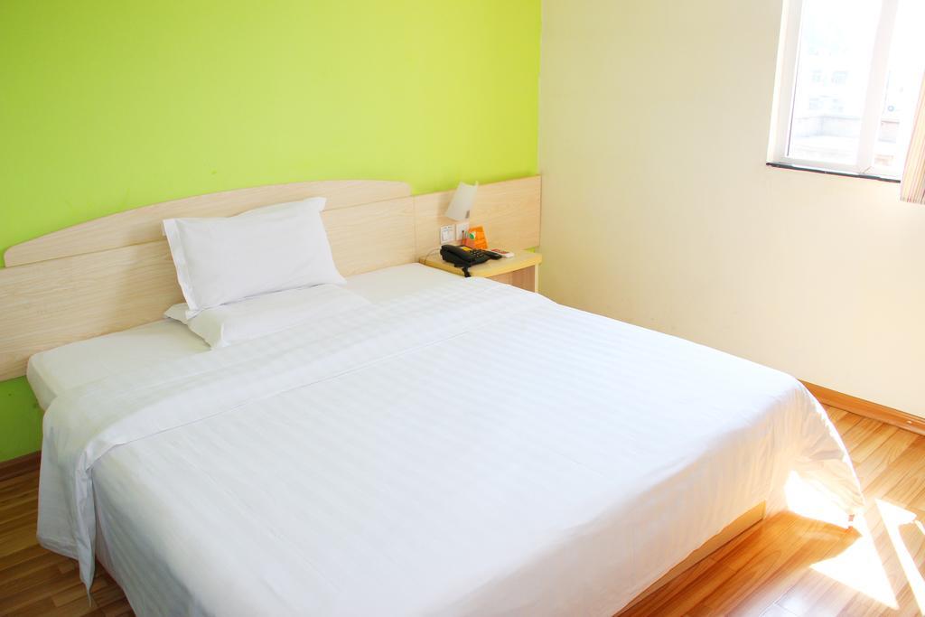 7Days Inn Guangzhou Gangding Longkou XI Road גואנגג'ואו מראה חיצוני תמונה