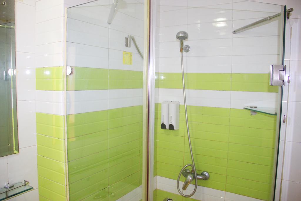 7Days Inn Guangzhou Gangding Longkou XI Road גואנגג'ואו מראה חיצוני תמונה