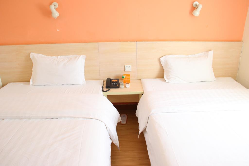 7Days Inn Guangzhou Gangding Longkou XI Road גואנגג'ואו מראה חיצוני תמונה
