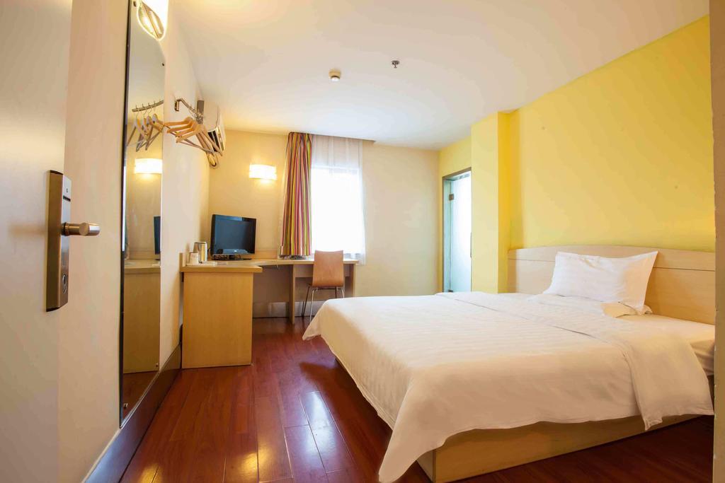 7Days Inn Guangzhou Gangding Longkou XI Road גואנגג'ואו חדר תמונה
