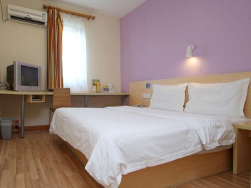 7Days Inn Guangzhou Gangding Longkou XI Road גואנגג'ואו מראה חיצוני תמונה